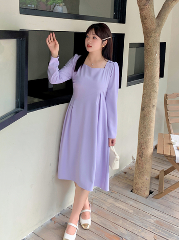 K2817 hosszú ujjú, A-vonalú ruha, négyzetes gallérral, Peacock twill poliészter (95%+), ősz 2024