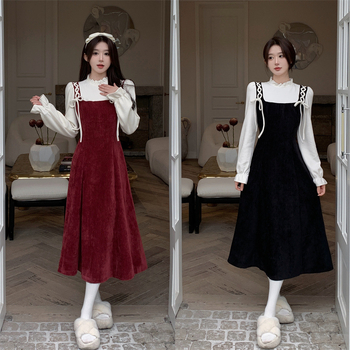 Őszi-téli francia retro stílusú ruha, látszólag két részes megjelenéssel, fodros gallér, viszkóz anyag