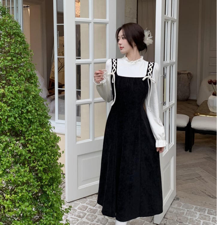 Őszi-téli francia retro stílusú ruha, látszólag két részes megjelenéssel, fodros gallér, viszkóz anyag