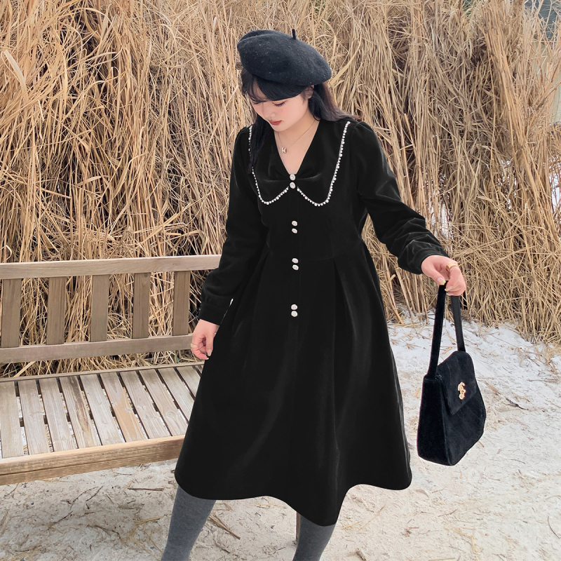 Haljina jednobojna, najlon, francuski stil, V-izrez