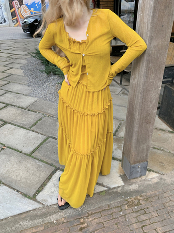 Spagetti vállú ruha, V-nyakú, hosszú ujjú, tündérszoknya stílusú, poliészter - Tavasz 2025