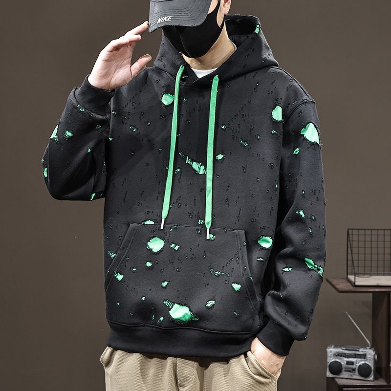 Razderani hoodie pulover s kapuljom, pamuk 51-70%, labav kroj, bočni džepovi, jesen 2025