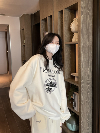 Ženska oversize dukserica s fleece unutrašnjom, natpisom slovima, dugi rukavi, okrugli izrez