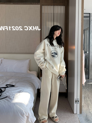Ženska oversize dukserica s fleece unutrašnjom, natpisom slovima, dugi rukavi, okrugli izrez