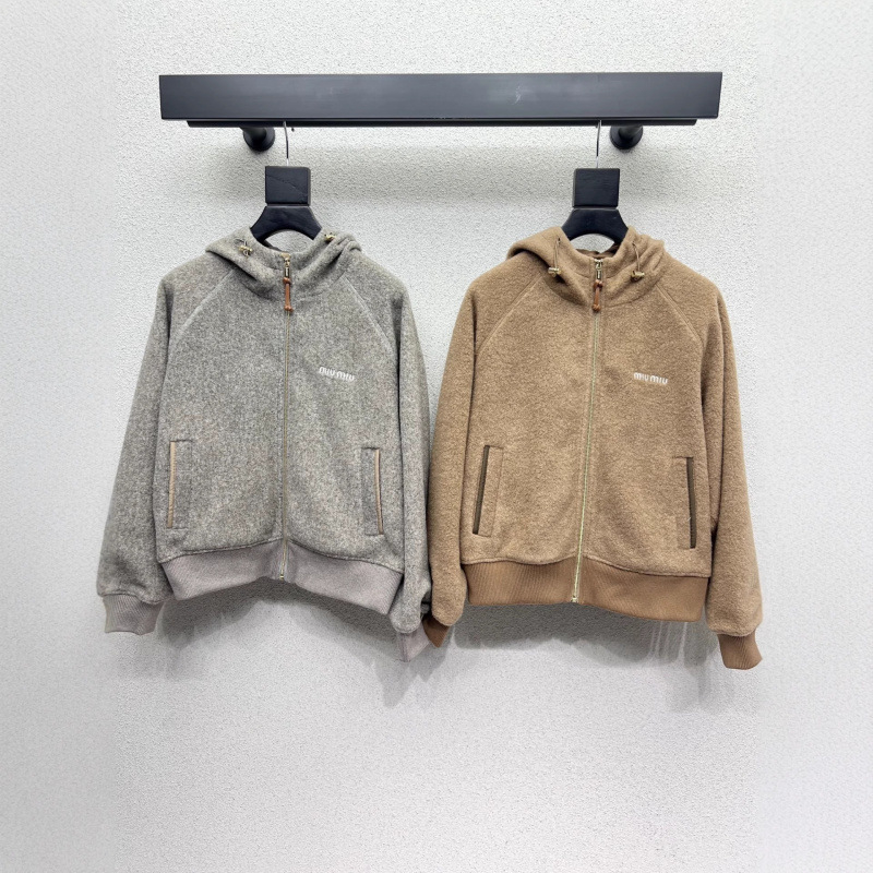 Kapuljača Sherpa duksa džemper s izvezenim slovima, normalnog kroja