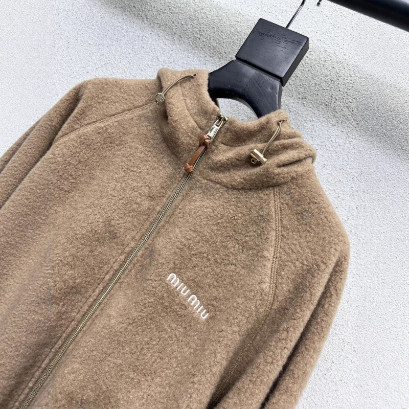 Kapuljača Sherpa duksa džemper s izvezenim slovima, normalnog kroja