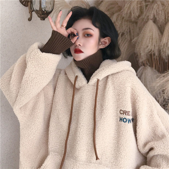 Ženski hoodie pulover s flis podstavom od poliestera, debeli materijal, dugi rukavi, širok kroj