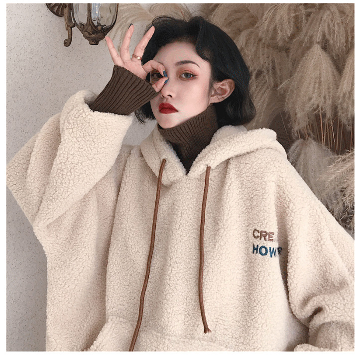 Ženski hoodie pulover s flis podstavom od poliestera, debeli materijal, dugi rukavi, širok kroj