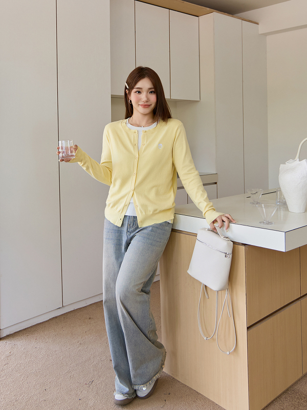 Korejski stil, lažni dvodjelni izgled, kontrastna šarena izvezena, pleteni top, jesen, ženski, slobodan kroj, veličina L, 66025