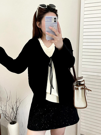 Κουκούλα πλεκτό τοπ με δέσιμο μπροστά – μείγμα πολυεστέρα-βισκόζη, μακριά μανίκια, V-λαιμού, Χειμερινή συλλογή 2025