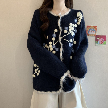 Cardigan s korejskim dizajnom, 3D izvezom i kontrastnim blokovima, chenille tkanina s udjelom vune, V-izrez, dugi rukavi, srednje gustoće