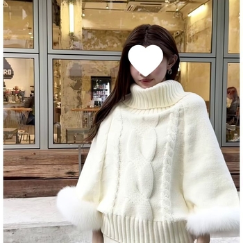 Pulover od chenilla s vunom ovce, visok ovratnik, kapuljača, lažni dizajn dvaju dijelova, srednja debljina