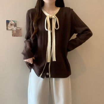 Cardigan cu glugă și decolteu în V, model color-block, mâneci lungi, croială slim, închidere cu nasturi trei, tricot gros, amestec din kapok și bumbac organic