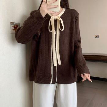 Cardigan cu glugă și decolteu în V, model color-block, mâneci lungi, croială slim, închidere cu nasturi trei, tricot gros, amestec din kapok și bumbac organic