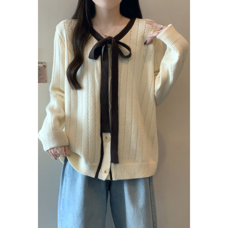 Cardigan cu glugă și decolteu în V, model color-block, mâneci lungi, croială slim, închidere cu nasturi trei, tricot gros, amestec din kapok și bumbac organic