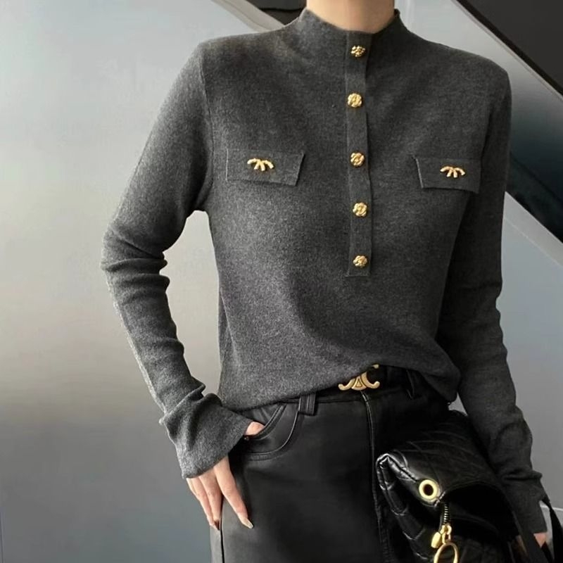 Pulover tricotat cu glugă și guler înalt, din fir de viscose, mâneci lungi