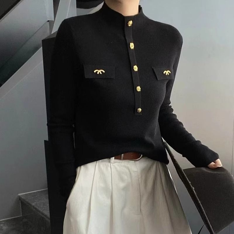 Pulover tricotat cu glugă și guler înalt, din fir de viscose, mâneci lungi