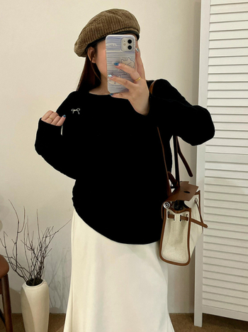 Pulover tricotat damă, guler cu linie, mâneci lungi, lungime medie, tricot velur, iarna 2025