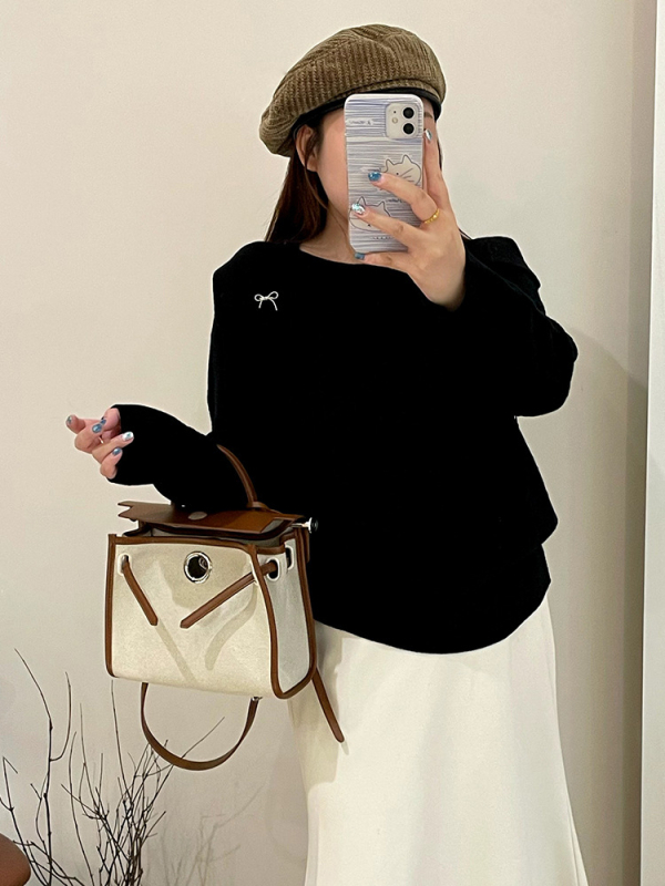 Pulover tricotat damă, guler cu linie, mâneci lungi, lungime medie, tricot velur, iarna 2025