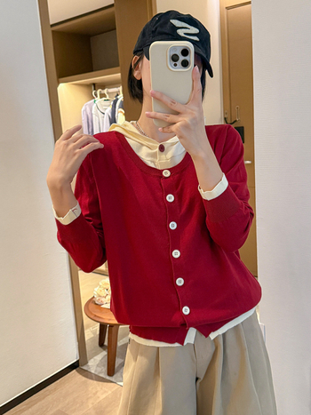 Top tricotat cu glugă, aspect imita două piese, stil coreean, toamnă-iarnă 2025, fibre din viscoză, tricot gros, mâneci lungi