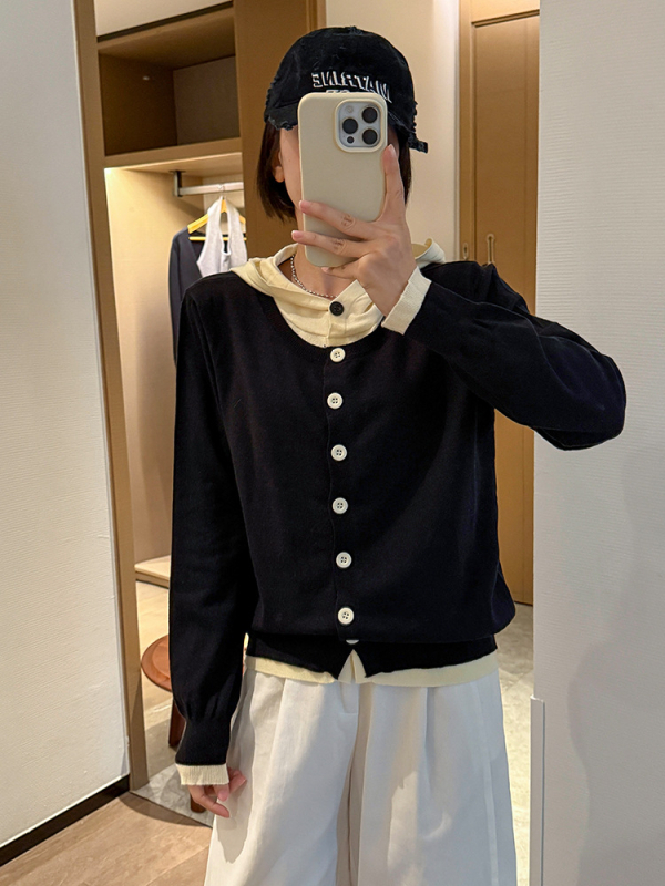 Top tricotat cu glugă, aspect imita două piese, stil coreean, toamnă-iarnă 2025, fibre din viscoză, tricot gros, mâneci lungi