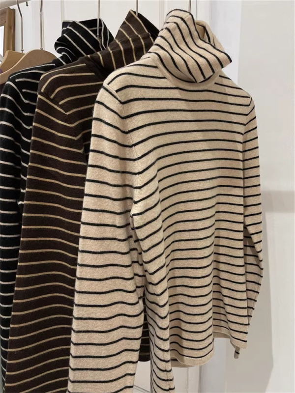 Ženska prugasta bluza s dugim rukavima, visokim ovratnikom i kapuljom, uski kroj, srednje debljine, zima 2025