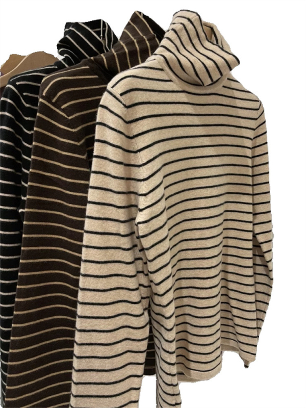 Ženska prugasta bluza s dugim rukavima, visokim ovratnikom i kapuljom, uski kroj, srednje debljine, zima 2025