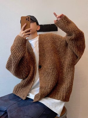 Мъжки кардиган-свитер в корейски стил със свободна кройка, мъхнато акрилно влакно, стойка яка, зимно плетиво