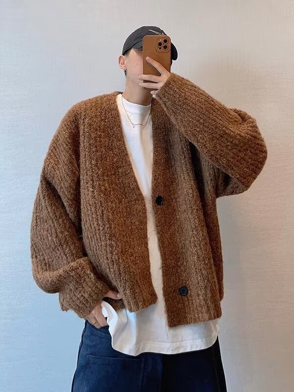 Мъжки кардиган-свитер в корейски стил със свободна кройка, мъхнато акрилно влакно, стойка яка, зимно плетиво