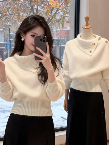 Плетен топ с висока яка, качулка, свободна кройка, дълги ръкави — Зимна колекция 2025