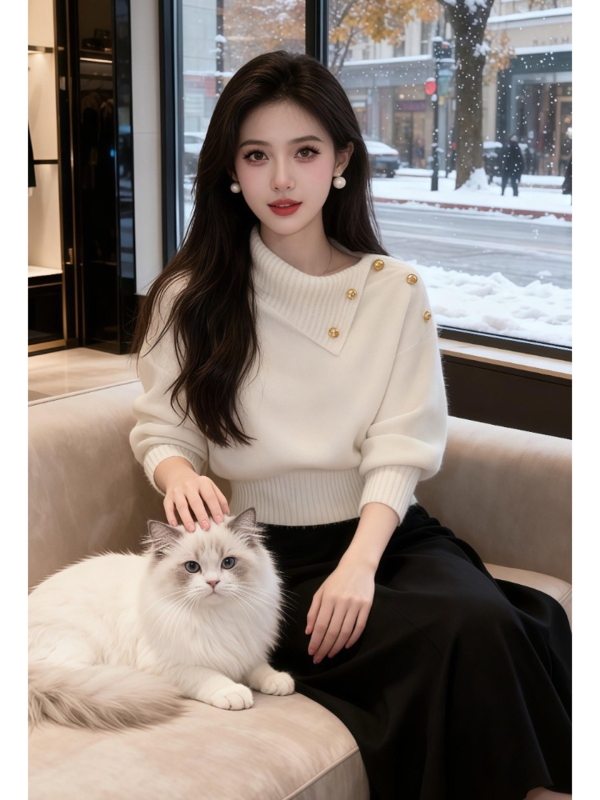 Плетен топ с висока яка, качулка, свободна кройка, дълги ръкави — Зимна колекция 2025