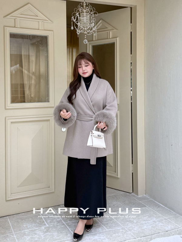 Luksuzni dvostruki vuneni kaput s lisovom krznom, jednostavan uzorak, mješavina vune i poliestera, dugi rukavi, duljina 80–100 cm