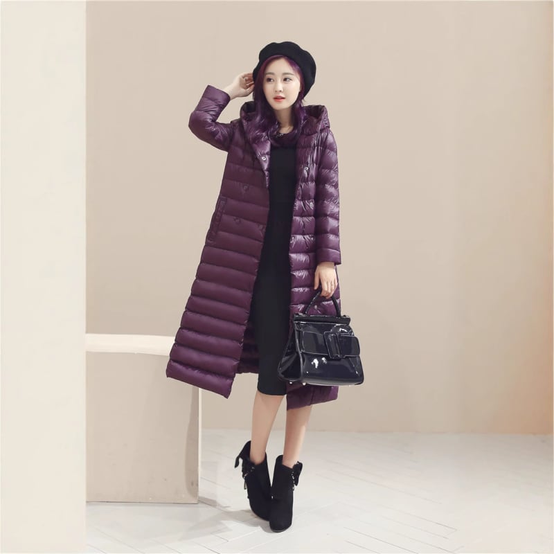 Ženska duga kaput jakna s remenom - kapuljača, slim-fit, vanjski najlon, punilo bijeli gusji down, 50% down, 51–55% kašmira, jednostruko kopčanje