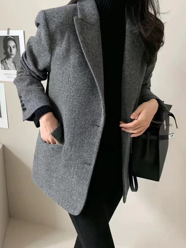 Plus-size vuneni sakoi za žene, zima 2025, casual korejsko-japanski stil, jednobojni, zatvaranje sa dva gumba, veličina L