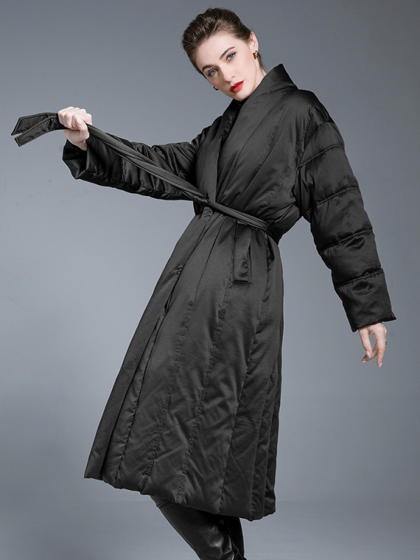 Pehelykabát, hosszú fazon, bő szabású, tolltöltet, poliészter anyag