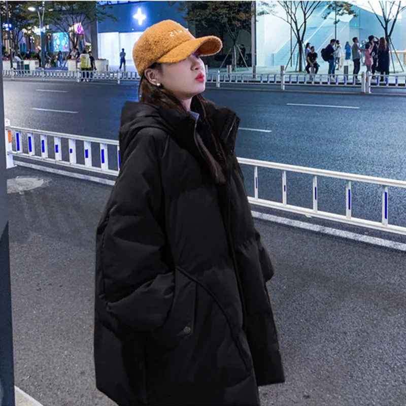 Ženski kaput srednje duljine, vodootporan i topao s punjenjem od poliestera i pamuka, kapuljača, zip