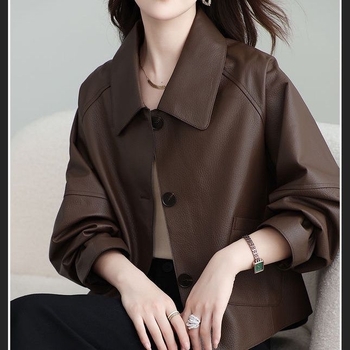 Изкуствено кожено дамско яке, късо, квадратна яка, ръкав тип принцеса, едноредово закопчаване