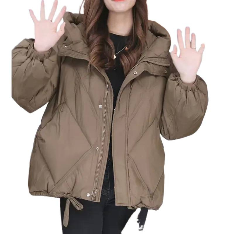 Ženska kapuljačasta jakna s punom od pamuka, opuštenog kroja, srednja duljina, dugi rukavi, prednji zatvarač