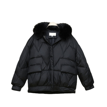 Ženski zimski kaput s kapuljačom i odvojivim kožuhom, punjenje od puh-pamuka, vanjski materijal poliester, široka silueta