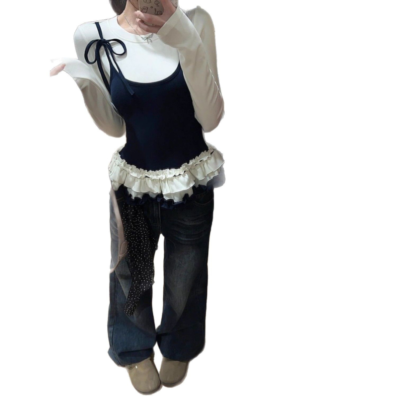 Τοπ πλεκτό με δαντελένιο σχέδιο, βαμβακο-ελαστικό μείγμα, μακριά μανίκια, στρογγυλός λαιμός, εφαρμοστή γραμμή