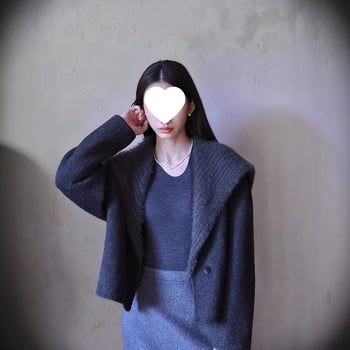 Obostrani vuneni kaput s krznom ovratnikom, chenille tkanina s elastanom, kratka duljina, slobodan kroj, 3/4 rukavi