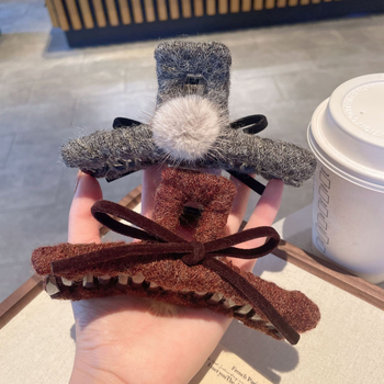 Κλιπ μαλλιών με μπάλα γούνας από βελούδο, χειροποίητο, τύπος γκριπερ, ρετρό σχεδιασμός, φρέσκο και γλυκό στυλ για γυναίκες