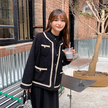 Poliesterska jakna, slobodan kroj, okrugli izrez, dugi rukavi, srednja debljina, zima 2024