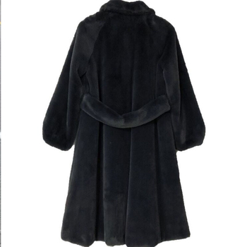 Srednje duljine palto od umjetne krzna s baršunastom teksturom norke, dugi rukavi, rever s klopom, gradski hipster stil