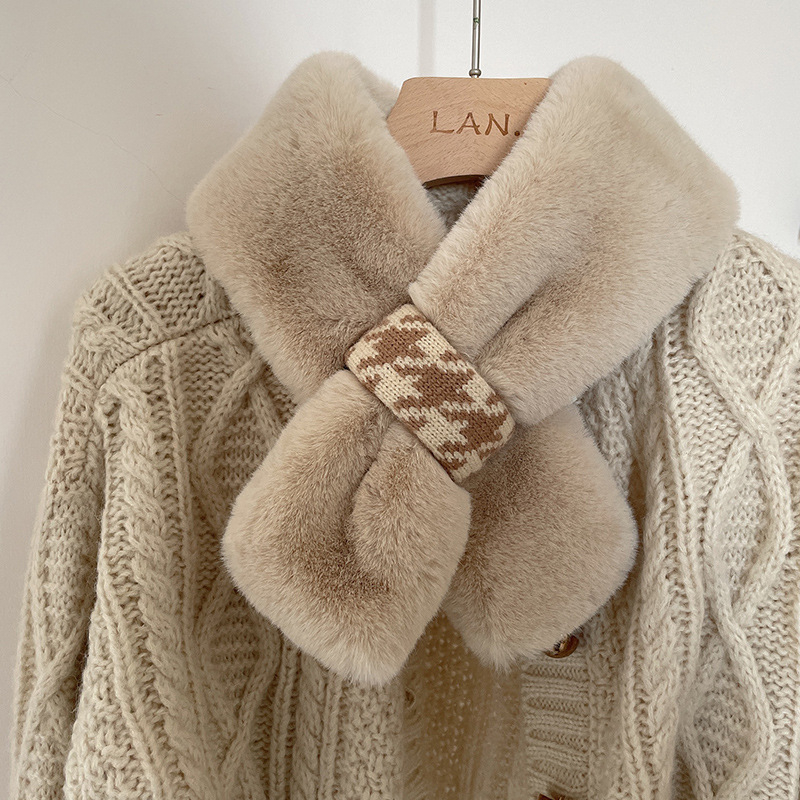 Šal s warp-knit pletenjem i teksturom imitacije zeca, zimsku toplinu; porijeklo Jiaxing, stil Puchang.