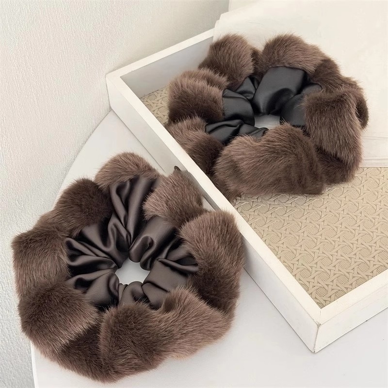 Δαχτυλίδι μαλλιών με μείγμα υλικών, χειροποίητο, μάρκα Decorate the fairy, φθινόπωρο 2025, στυλ απλό