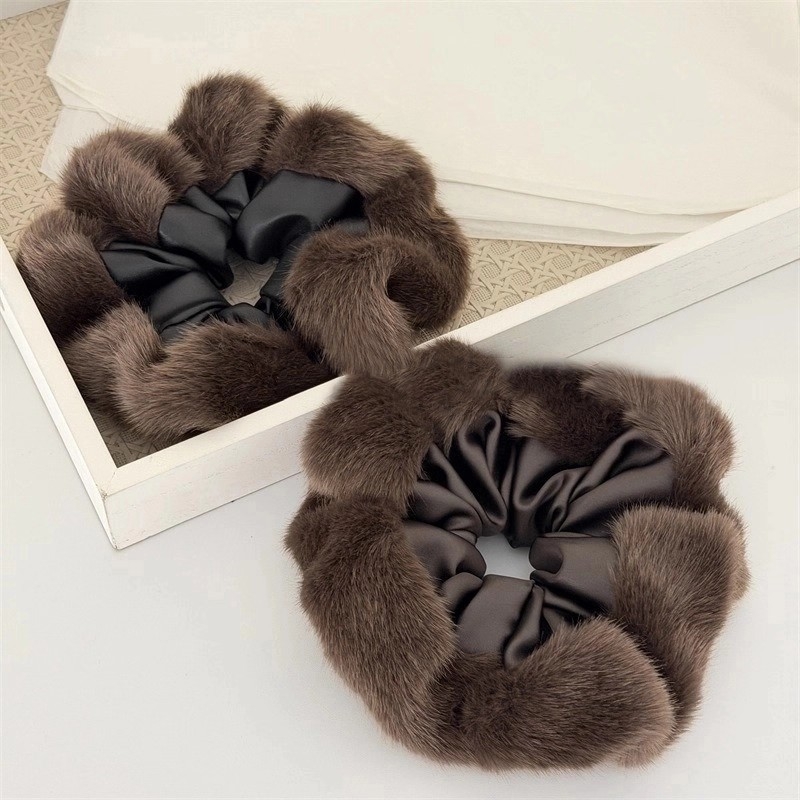 Δαχτυλίδι μαλλιών με μείγμα υλικών, χειροποίητο, μάρκα Decorate the fairy, φθινόπωρο 2025, στυλ απλό