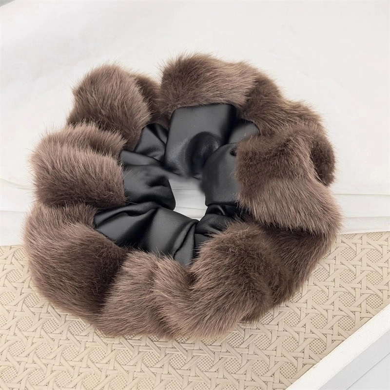 Δαχτυλίδι μαλλιών με μείγμα υλικών, χειροποίητο, μάρκα Decorate the fairy, φθινόπωρο 2025, στυλ απλό