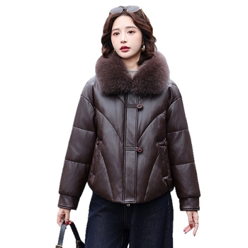 Női báránybőr bőrdzseki rókaszőr gallérral, karcsú szabás, cipzáras záródás, hosszú ujjú