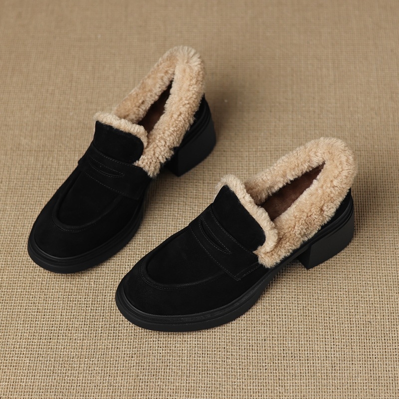 Sieviešu loaferi ar apaļu purnu, augšdaļa no aitas ādas, retro stils, iekšpuse ar vilnas odere